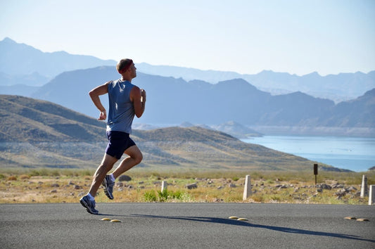 Correre, camminare o pedalare? Tre attività sportive  che possiamo fare tutti all'aria aperta